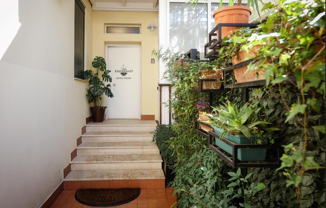 Vila Ferdinand Modern Rooms In Tirana'S Center Exterior photo